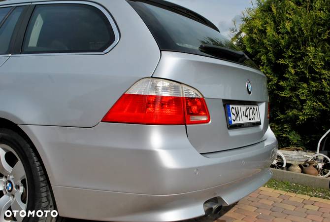 BMW Seria 5 523i - 14