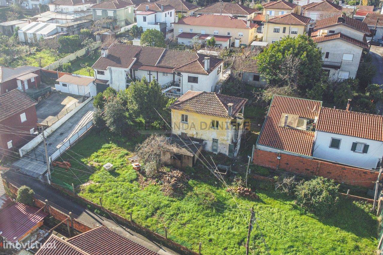 Moradia para restaurar em Cucujães