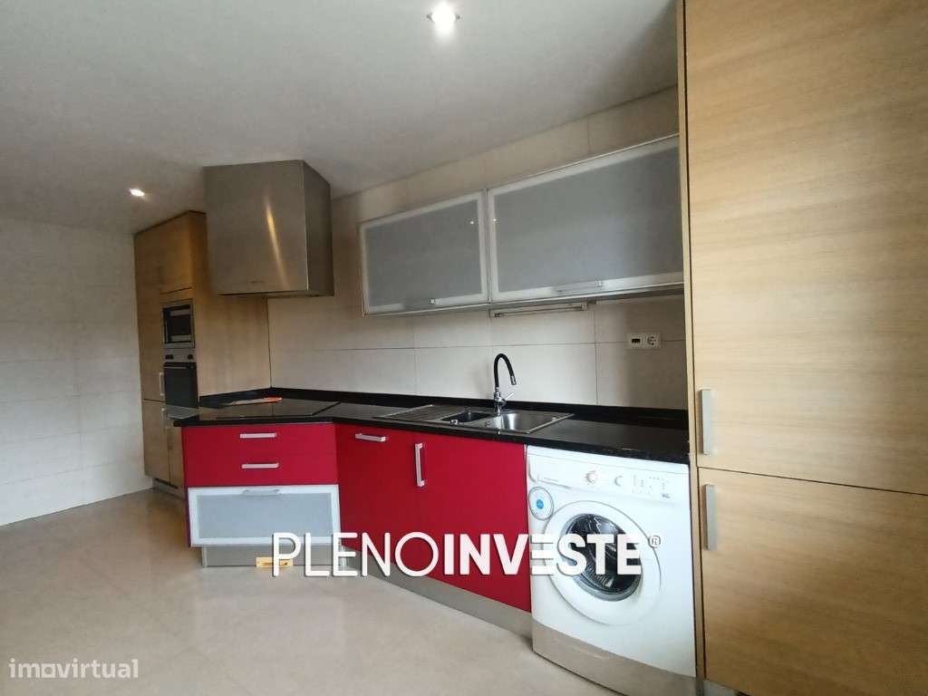 Venda de apartamento T2 Recente nos Redondos-1