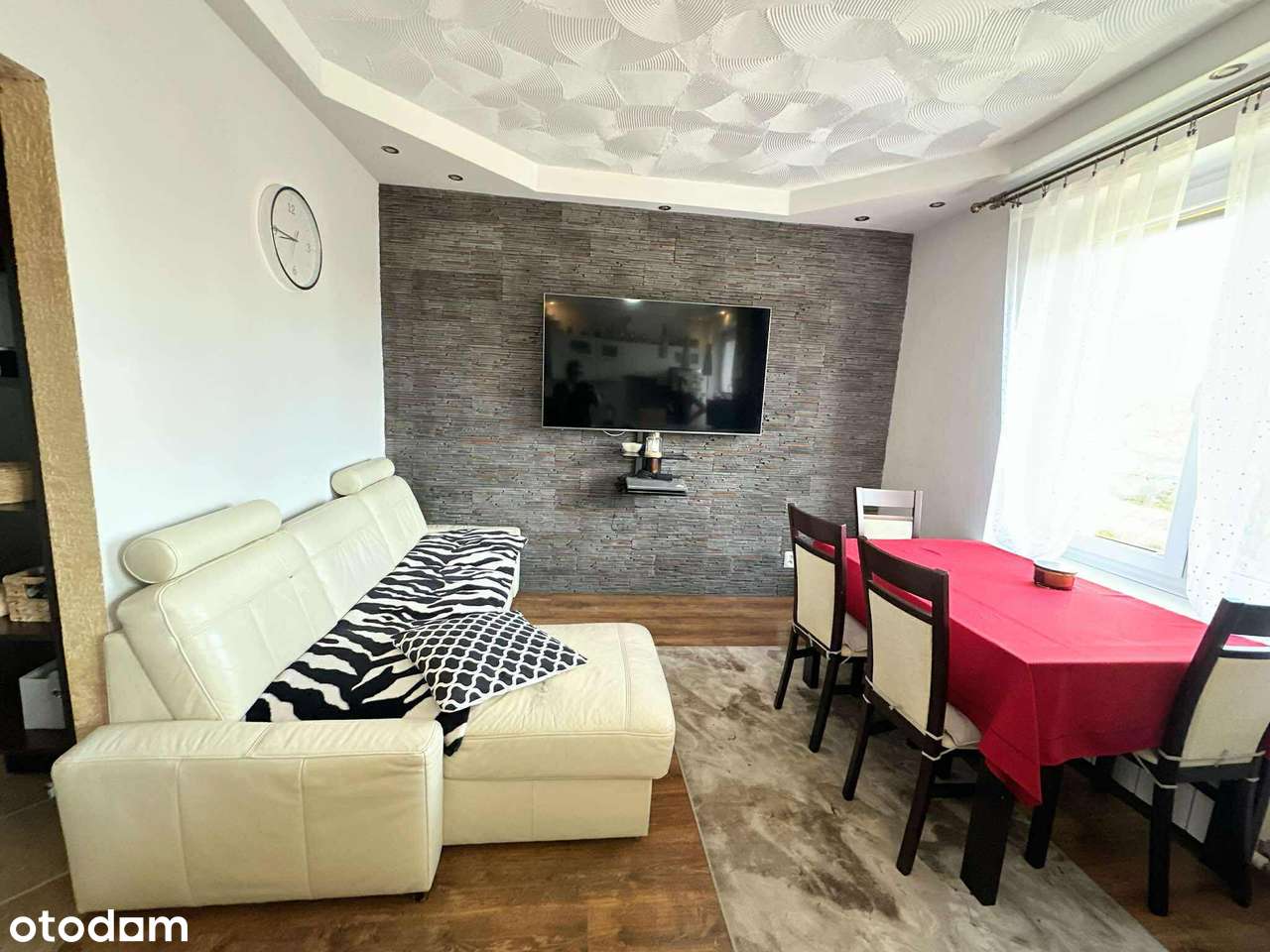 Przestronne 3 pokojowe mieszkanie, gotowe do zamieszkania!-1