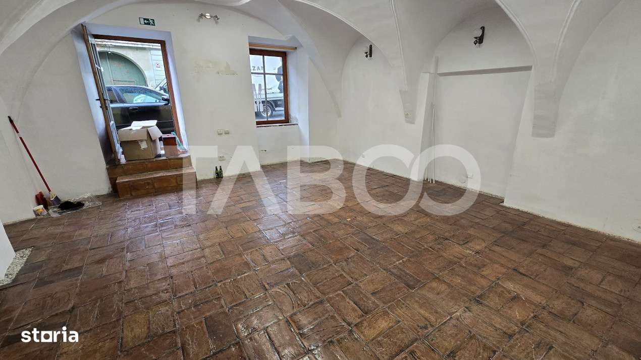 Spatiu comercial in apropiere de Podul Minciunilor de vanzare - Imagine principală: 5/7