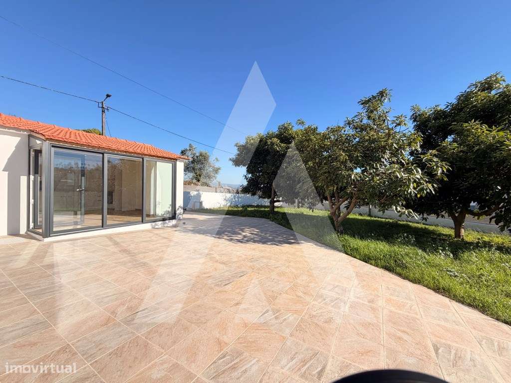 Moradia T2 em São João da Madeira-15