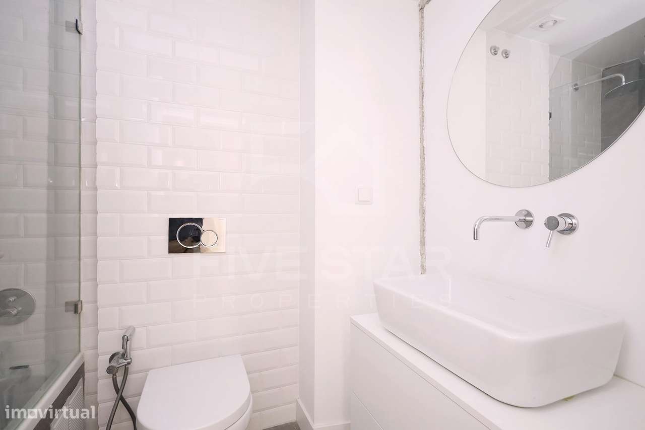 Apartamento T2 - 2 Suites - Novo - Panteão - Vista Rio - Garagem-25