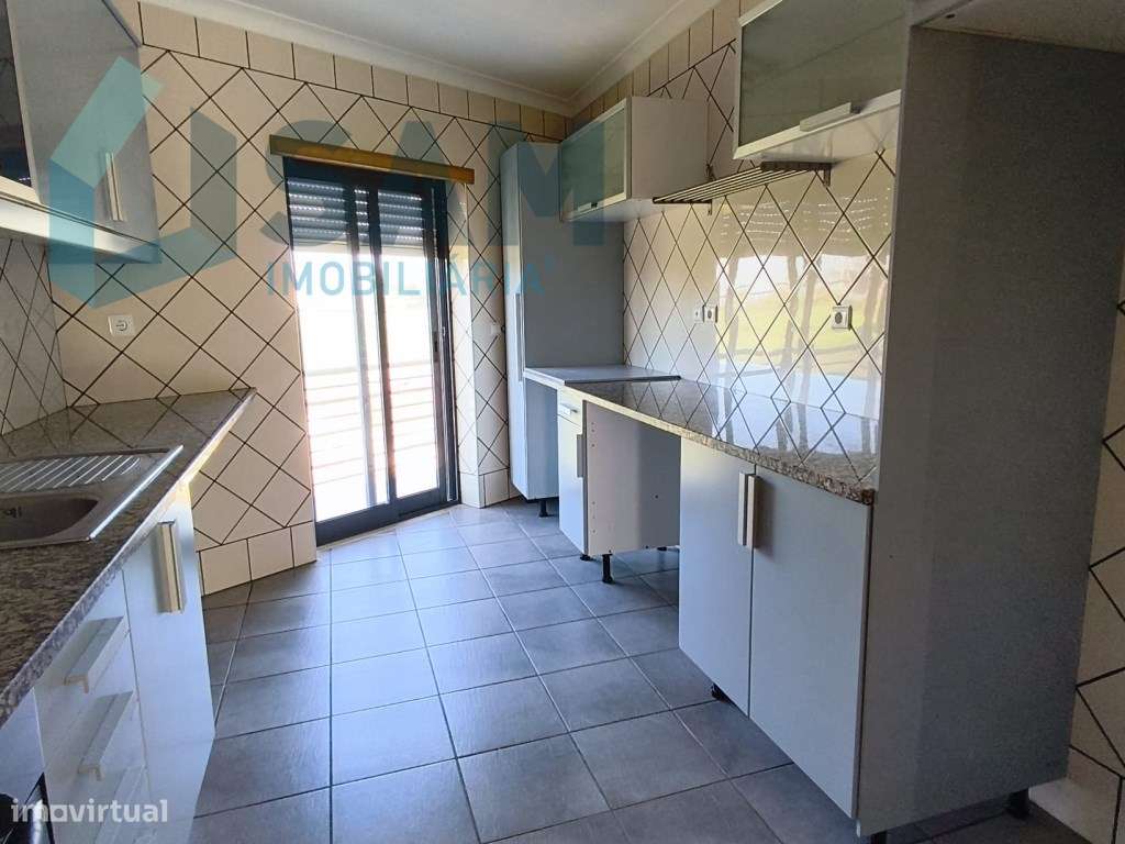 Apartamento T2 Bombarral - Centro - Grande imagem: 3/21