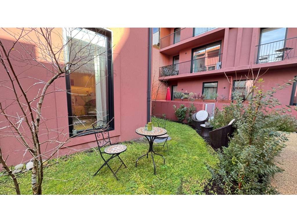 Casa triplex T3 com jardim privativo, lugar de garagem em condomíni... - Grande imagem: 4/44