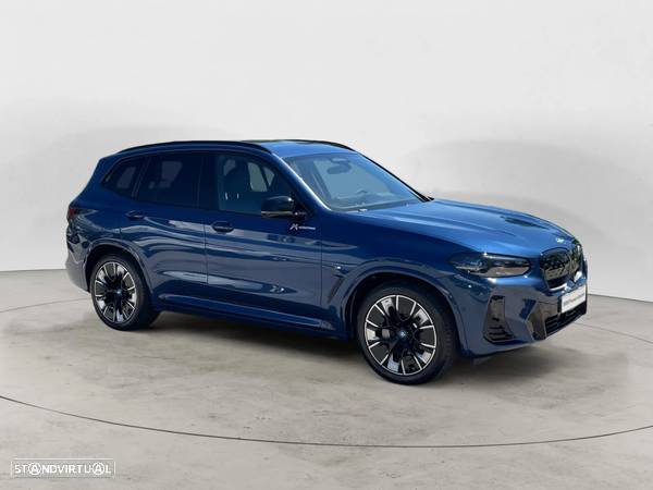 BMW iX3 M Sport Impressive - 8