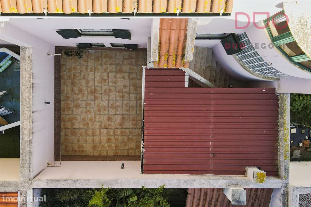 Moradia T4+1 à venda no Montijo-5