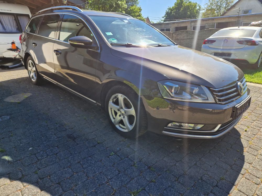 Volkswagen Passat B7 2.0 Blue TDI DSG SCR Highline 2011