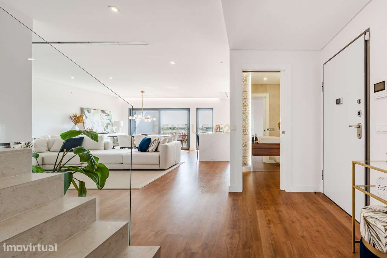 PINUS URBAN GARDEN | DUPLEX DE EXCEÇÃO COM PISCINA PRIVATIVA E TERRAÇO-0