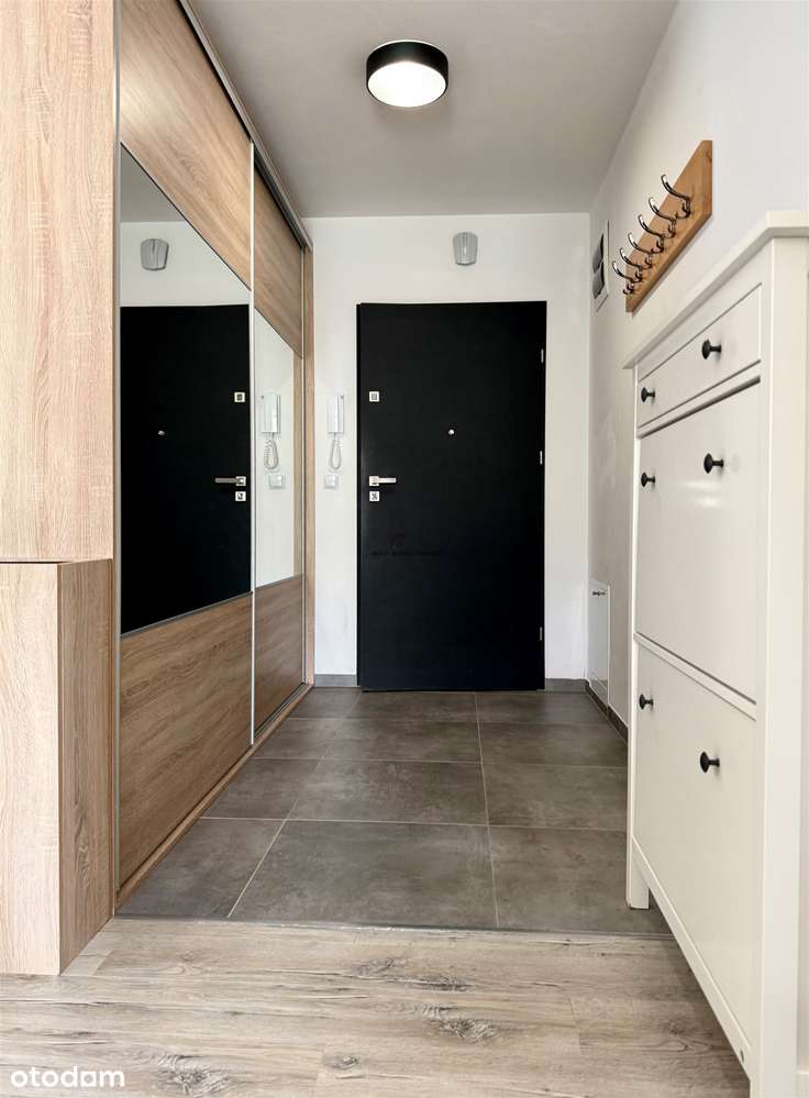 Duże mieszkanie, miejsce parkingowe, teren ogrodzony-11