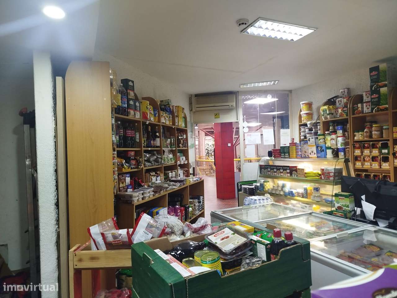 Loja com montra à venda no Coração do Lumiar | Localização premium - Grande imagem: 3/23