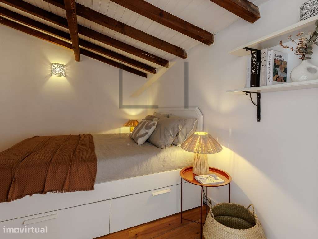 Apartamento T2 em Alfama, excelente localização-10