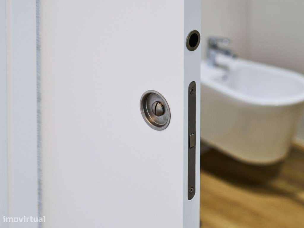 Edifício Independência- T2, r/c, excelentes áreas a 400 metros da p...-19