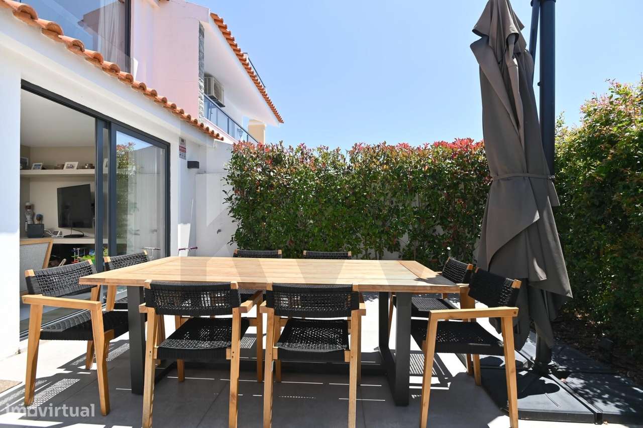 Moradia T4+1 com terraço e garagem, no Bairro da Martinha, Cascais - Grande imagem: 4/40