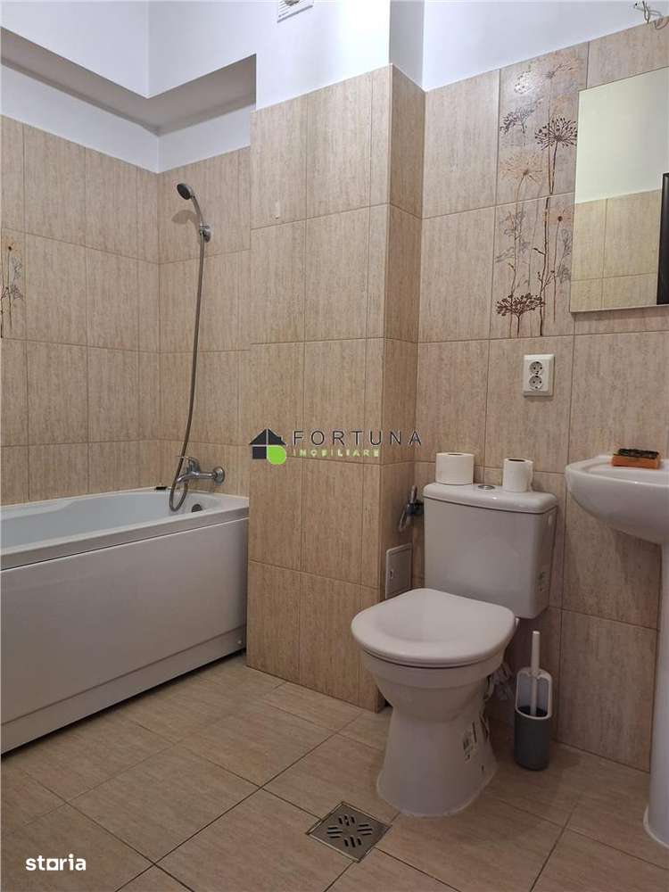 Apartament 2 camere, zona Tractorul-5
