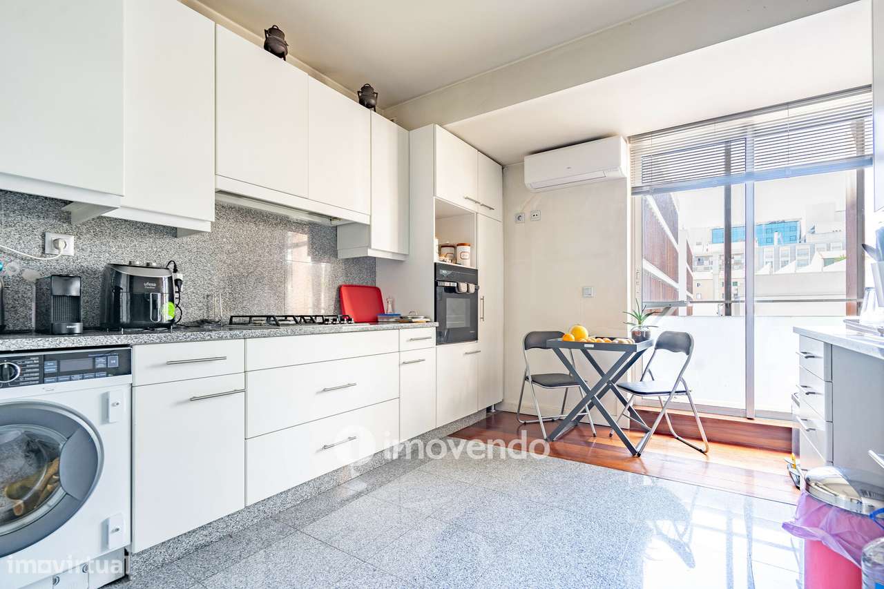 Apartamento T3 premium, com estacionamento, nas Amoreiras, Lisboa - Grande imagem: 4/44