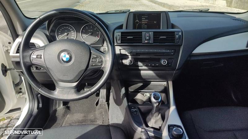 BMW 116 d EfficientDynamics Edition - 12