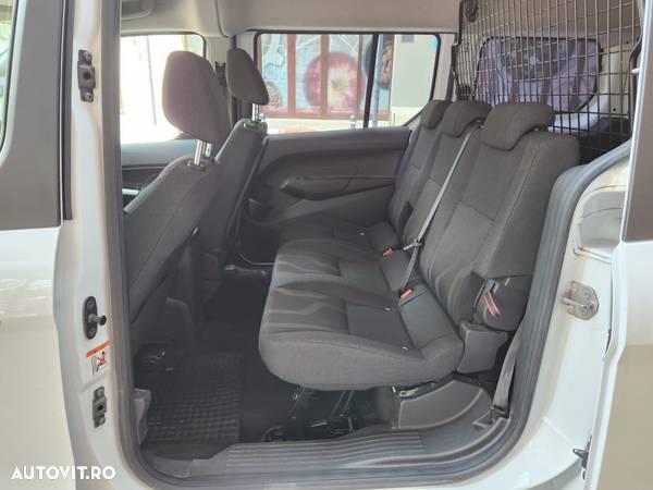 Ford Transit Connect - 12