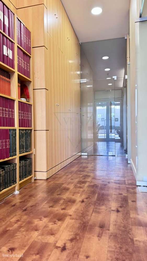 Escritório Exclusivo em Zona nobre  de Lisboa. Oportunidade no Lumiar,-12