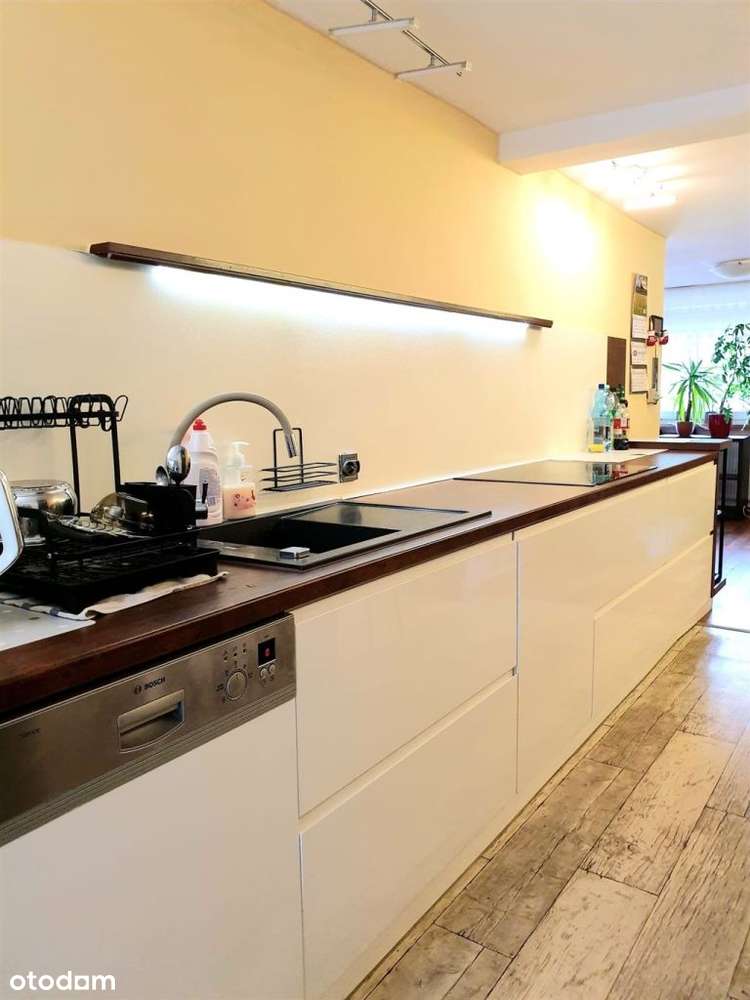 Dom przy lesie, działka ok. 3600m2-3