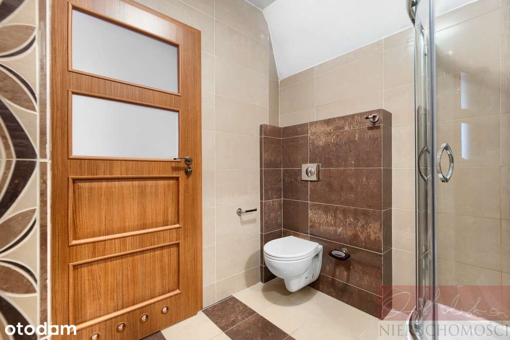 Z dużym tarasem z widokiem w super lokalizacji-10