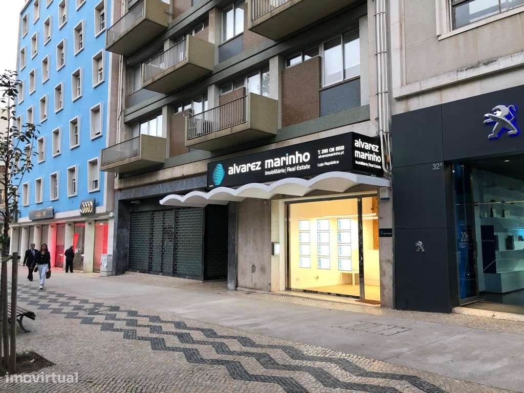 Apartamento T2 em remodelação, em Benfica-9