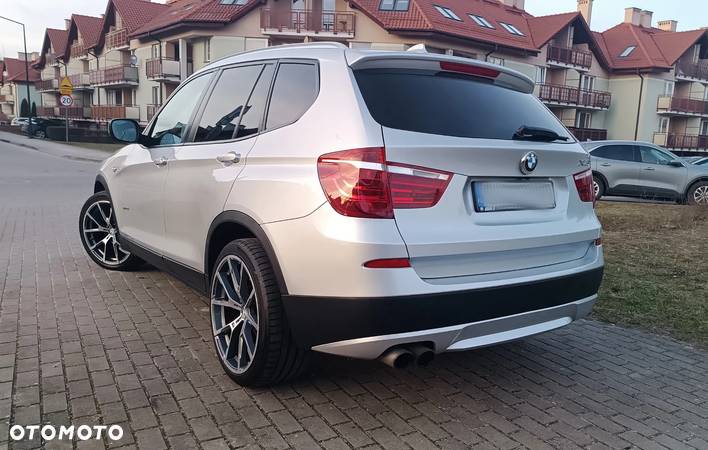 BMW X3 28i xDrive - 2