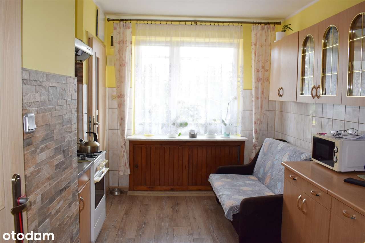 Duża kawalerka na Zarzeczu- wysoki parter-4