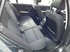 BMW Seria 3 318i Touring - 20