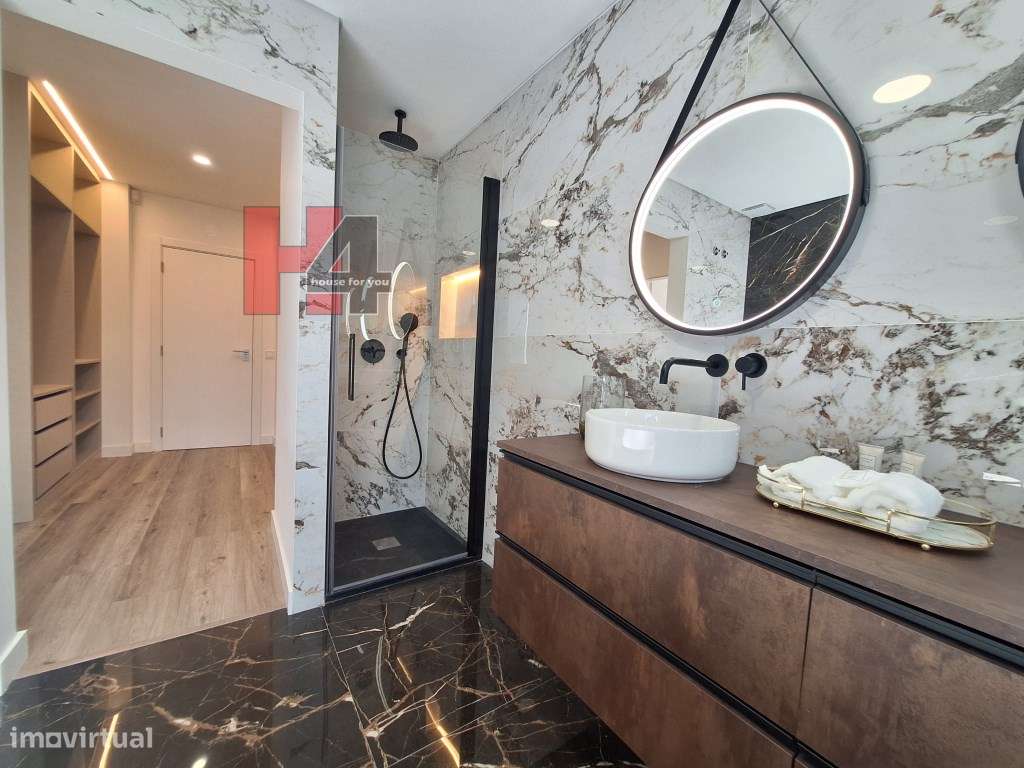 Herdade da Aroeira moradia independente T4-32