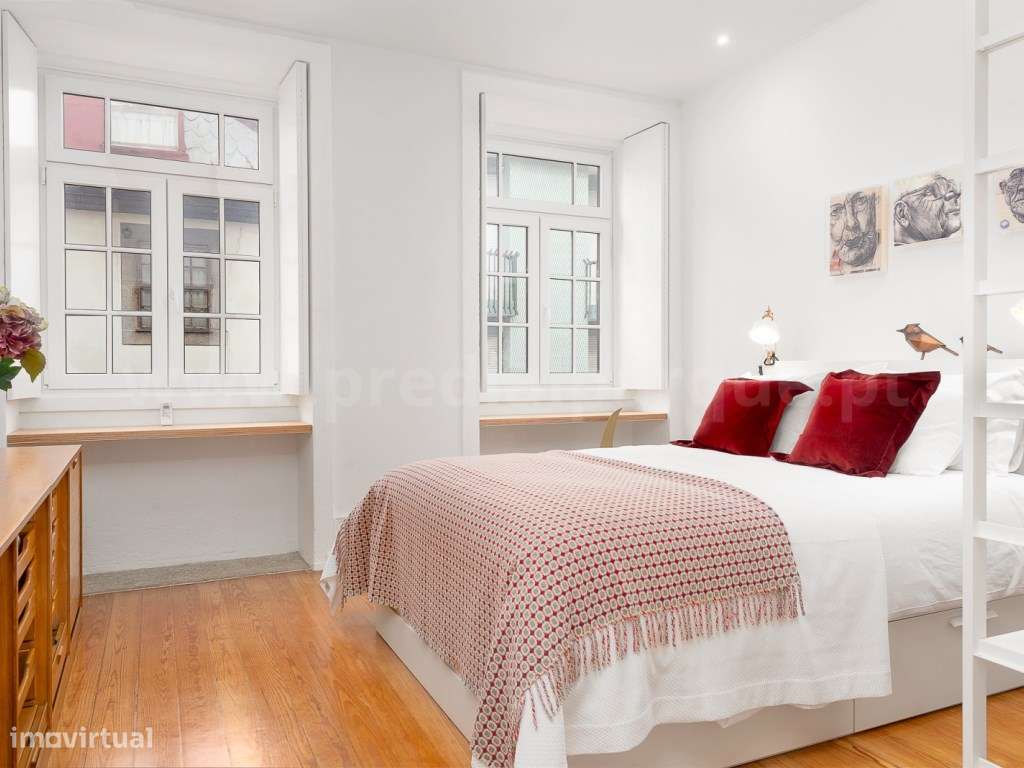 Prédio de 4 pisos reabilitado, Centro - Grande imagem: 3/17