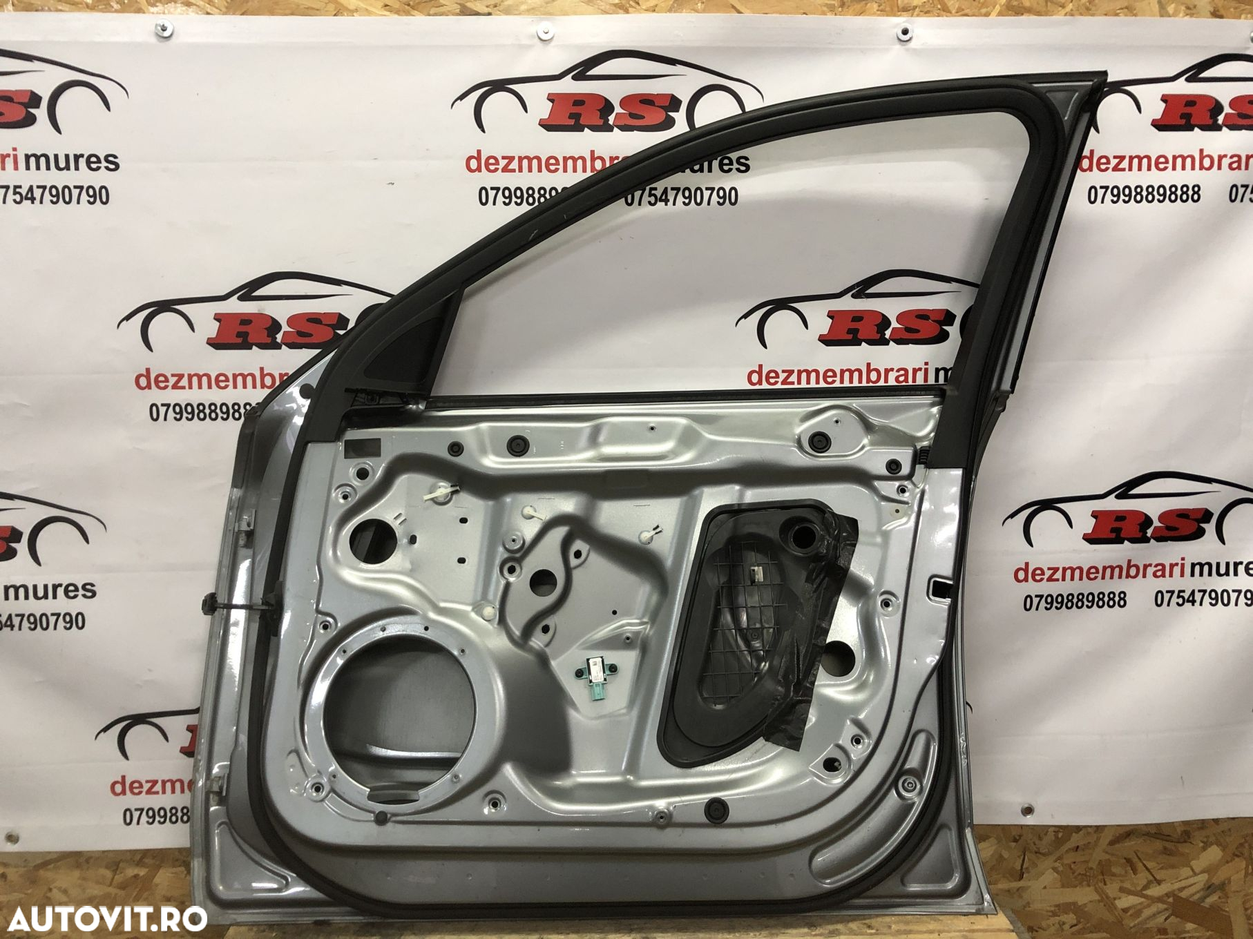 Usa dreapta fata Audi A4 B8 Sedan 2.0 TDI DPF Multitronic, 143cp - 4