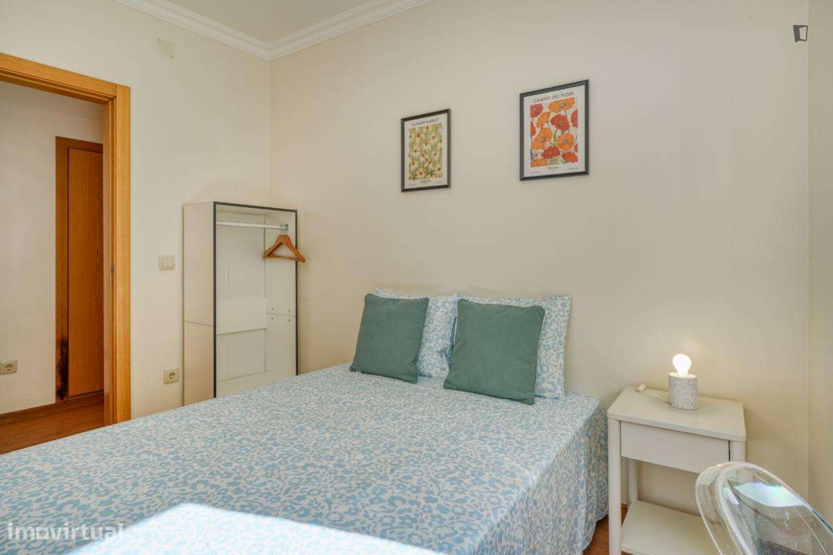 Quarto - localizado em Penha de França Lisbon - Grande imagem: 5/18