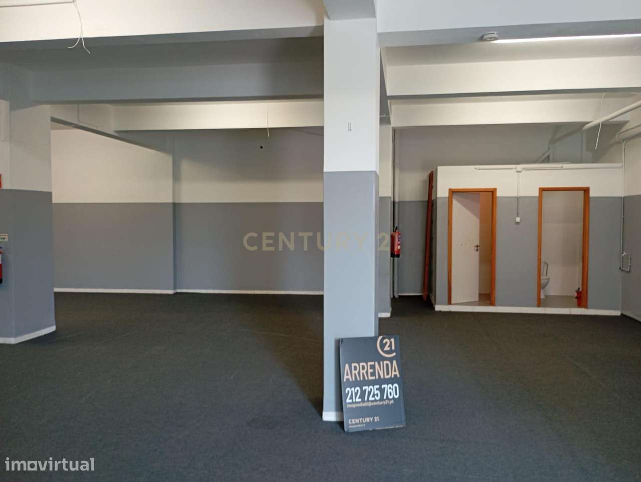 Arrenda-se Armazém com 261 Mts. em zona central de Almada - Grande imagem: 2/17