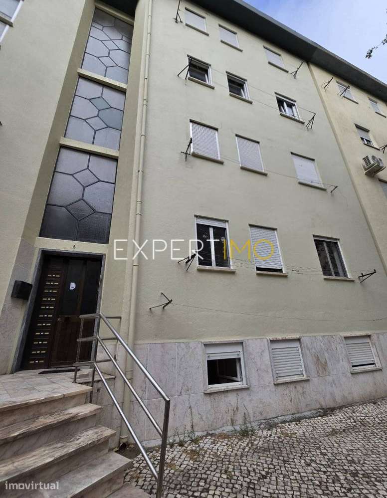 Apartamento T3 convertido em T4, Venteira na Amadora-14