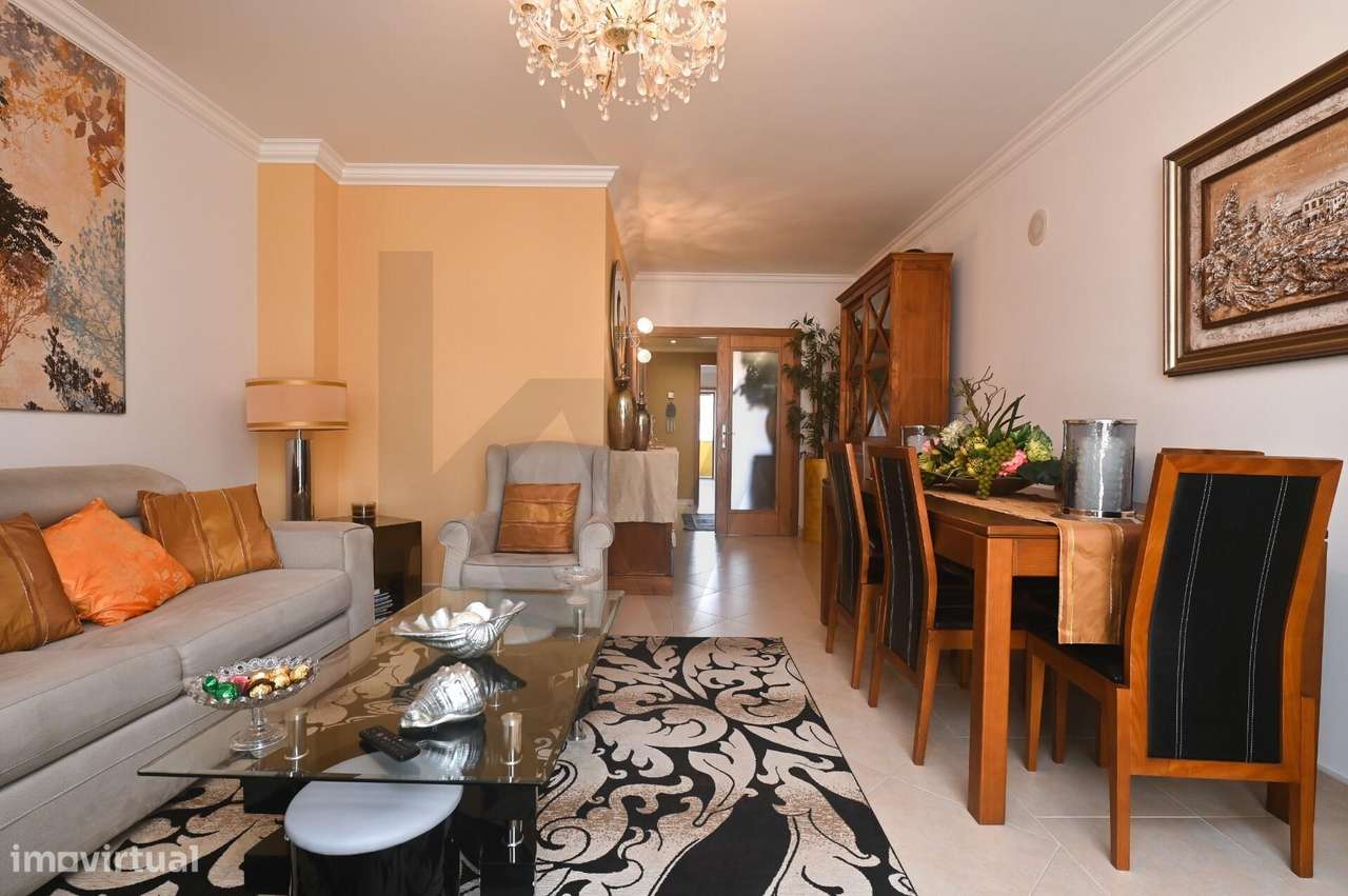 Apartamento T2 com Garagem Box, Estacionamento e Arrecadação –  São Do - Grande imagem: 3/25