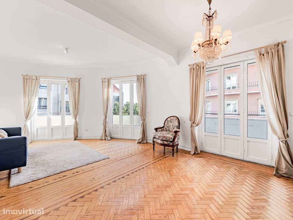 Apartamento T2 com suite, varanda, Campo de Ourique - Grande imagem: 3/22