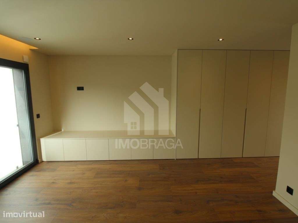 Moradia de Gaveto T3 Nova com 3 Suites | Pronta a Habitar | S. Pedr...-18