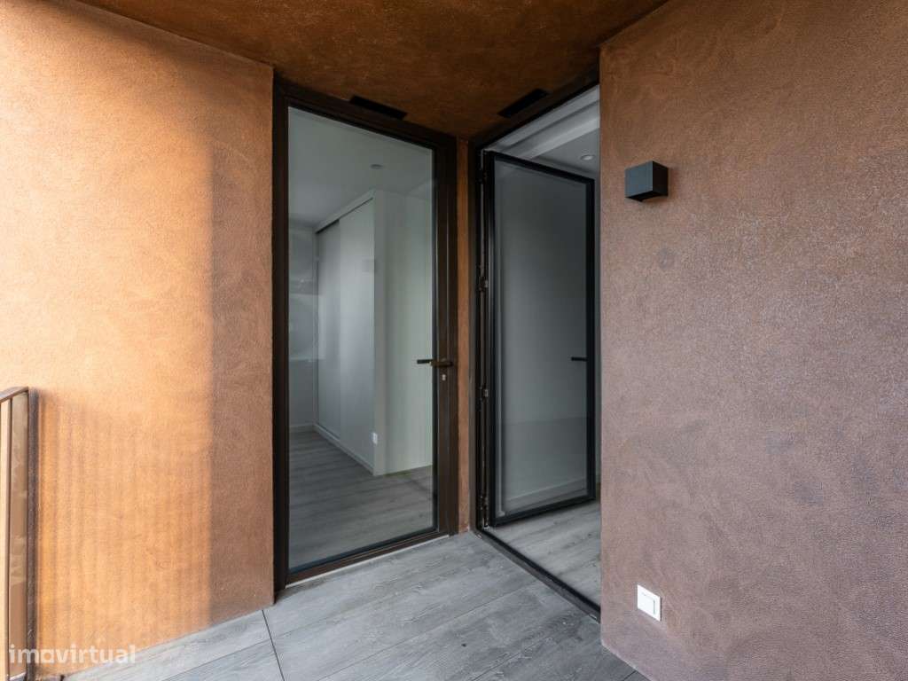 Apartamento T1 convertido em T2, inserido condomínio fechado - Empr...-24