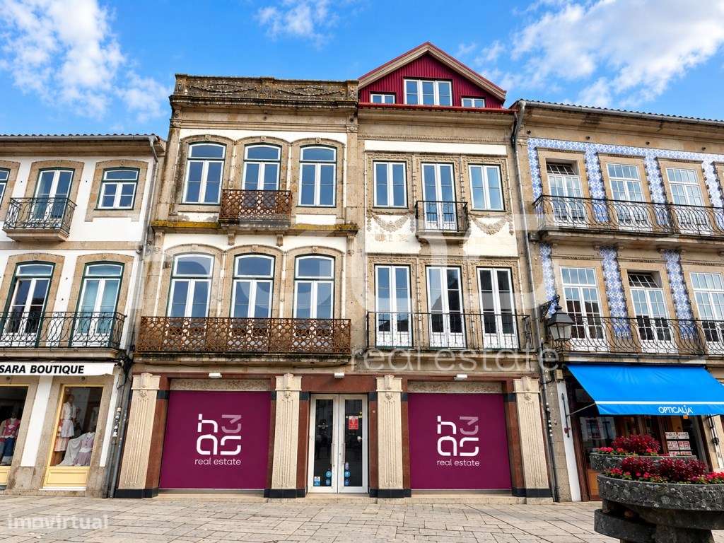 Edifício Histórico de Prestígio no Centro de Viana do Castelo-0