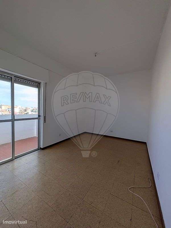 Apartamento T2 para arrendamento - Grande imagem: 4/15