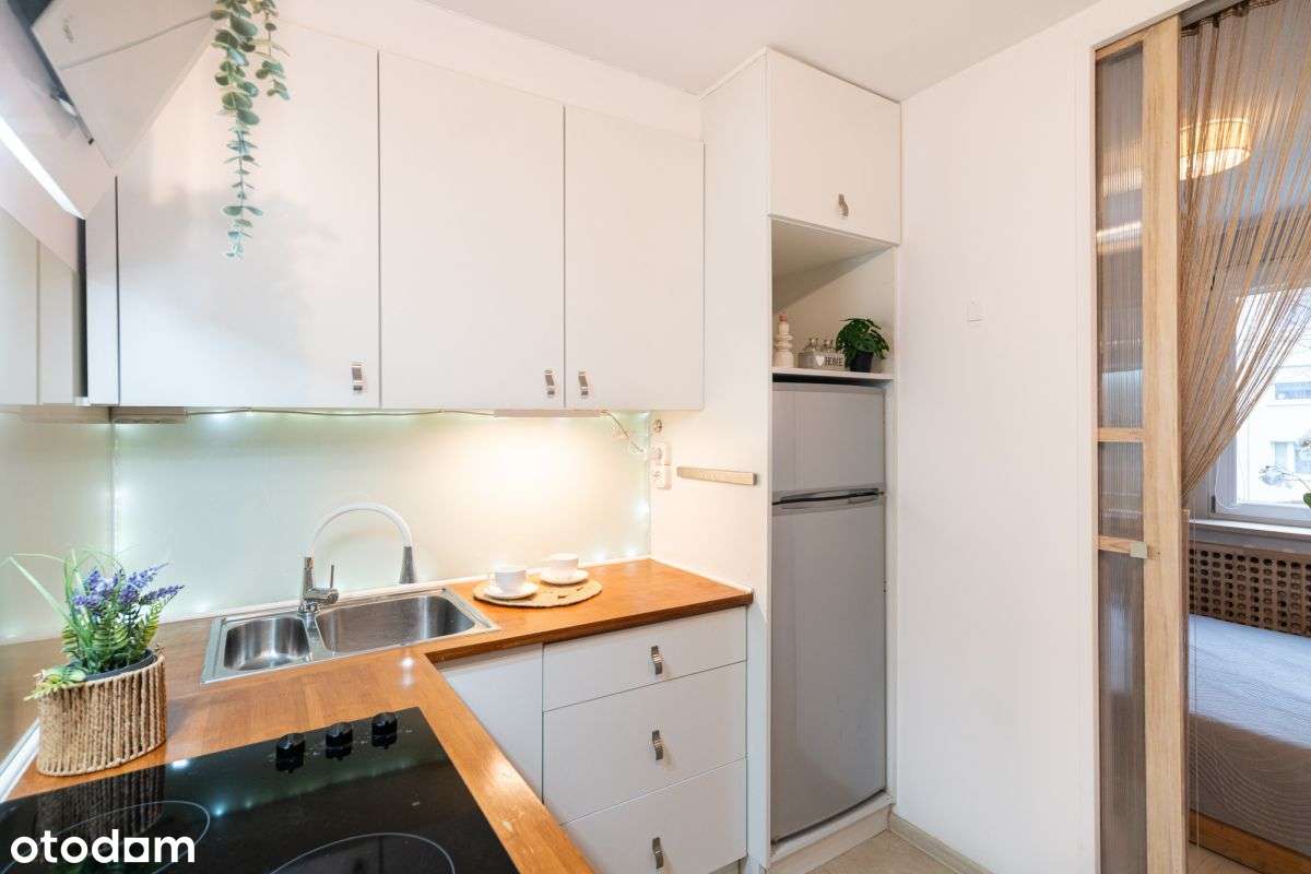 funkcjonalna kawalerka z sypialnią i garderobą!-9