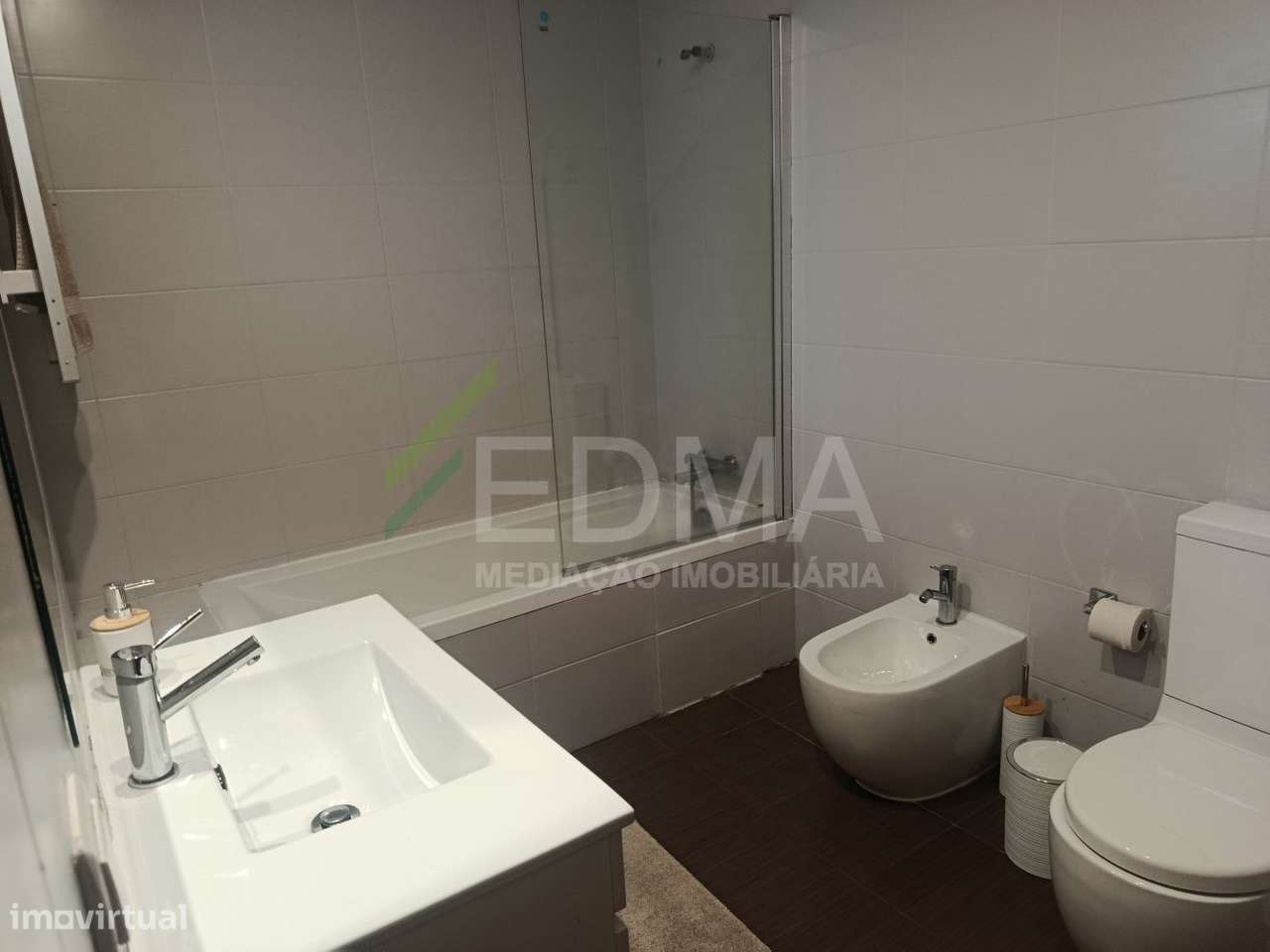 Moradia T3 com Piscina-16