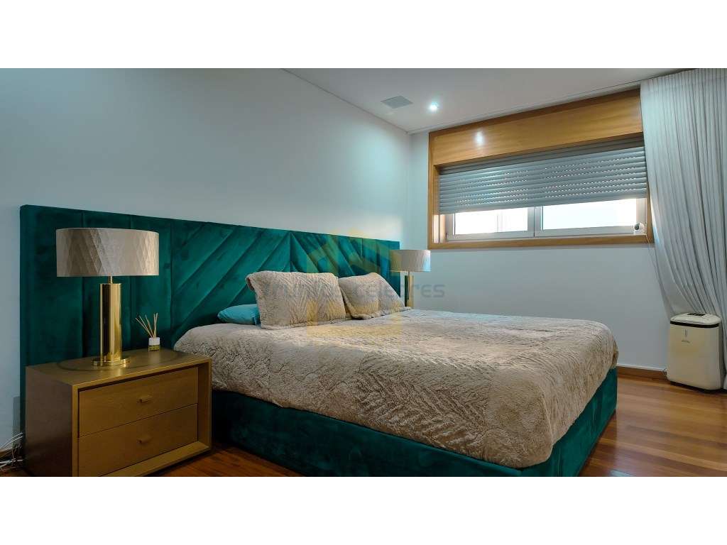 Apartamento T3 em Condomínio Fechado com Piscina a 200 metros da Pr... - Grande imagem: 5/12