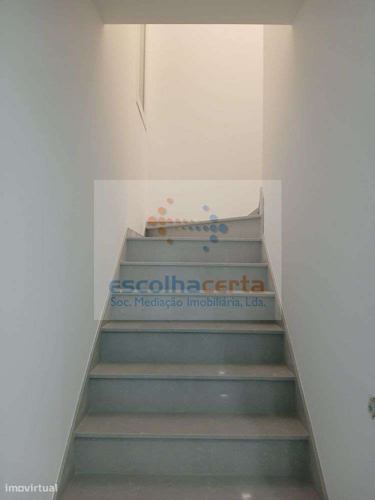 Moradia T3 em construção Fernão Ferro-7