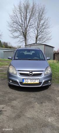 Opel Zafira 1.8 Cosmo - 1