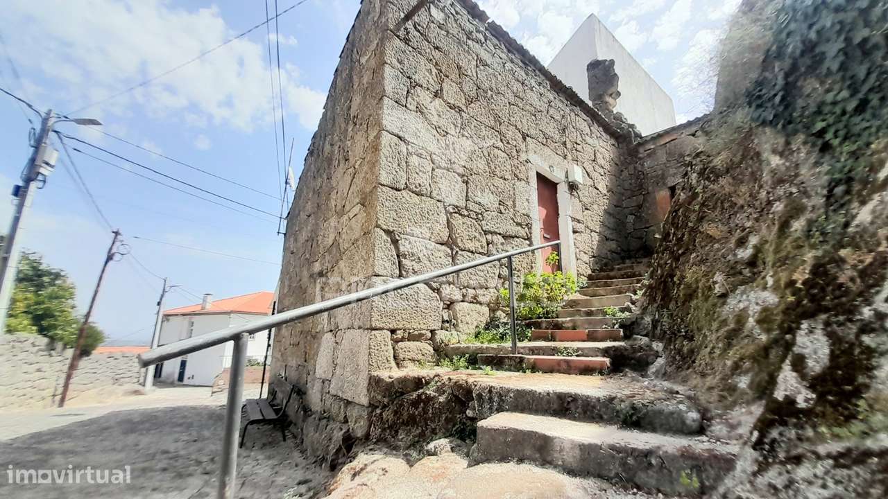 Moradia em Pedra P/Reconstrução - Grande imagem: 4/31