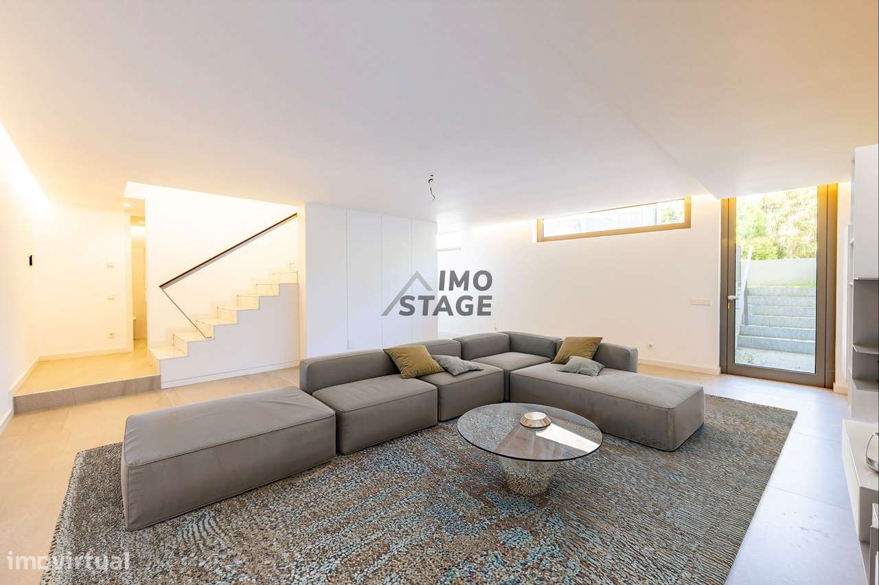 Moradia T3 de Luxo | 4 Pisos | Elevador | Jardim Privativo 195m² | Boa-34