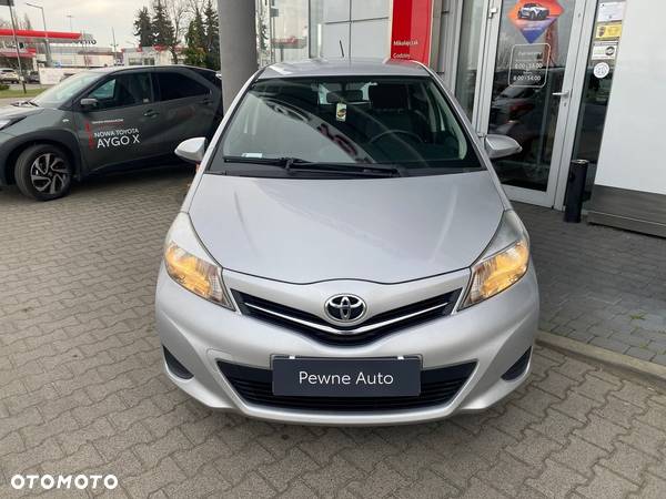 Toyota Yaris 1.33 Premium - 12