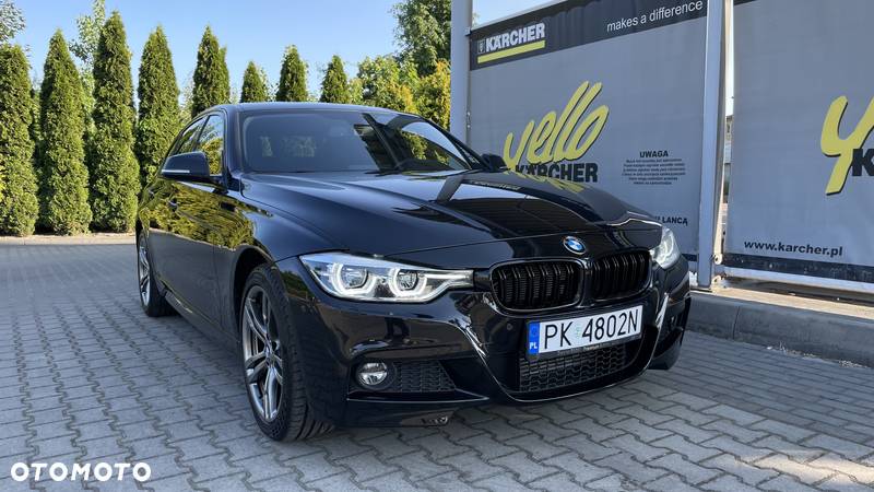 BMW Seria 3 320d xDrive - 13